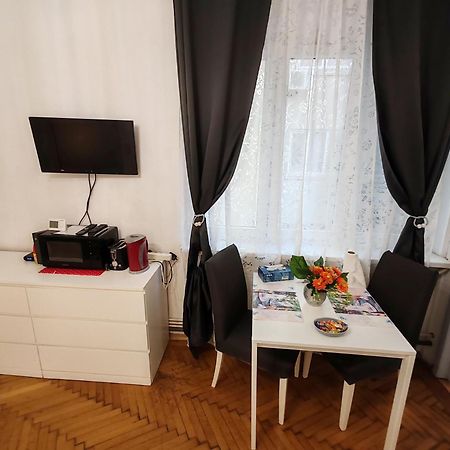 Studio Ultracentral Universitatea Bukarest Kültér fotó