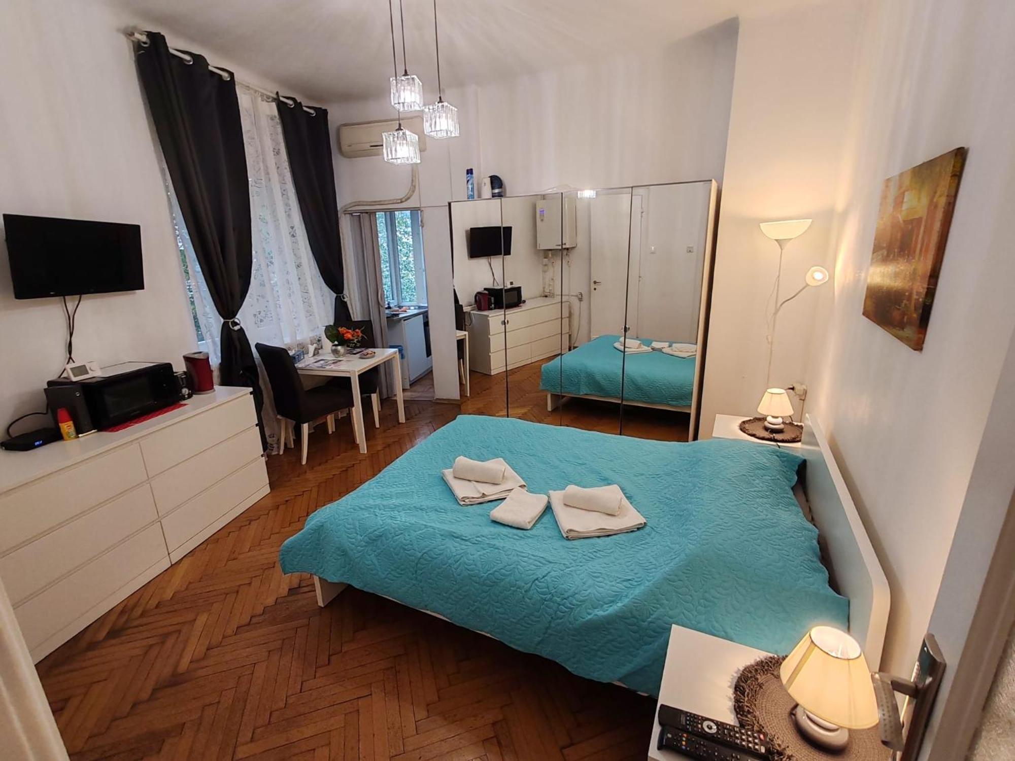 Studio Ultracentral Universitatea Bukarest Kültér fotó