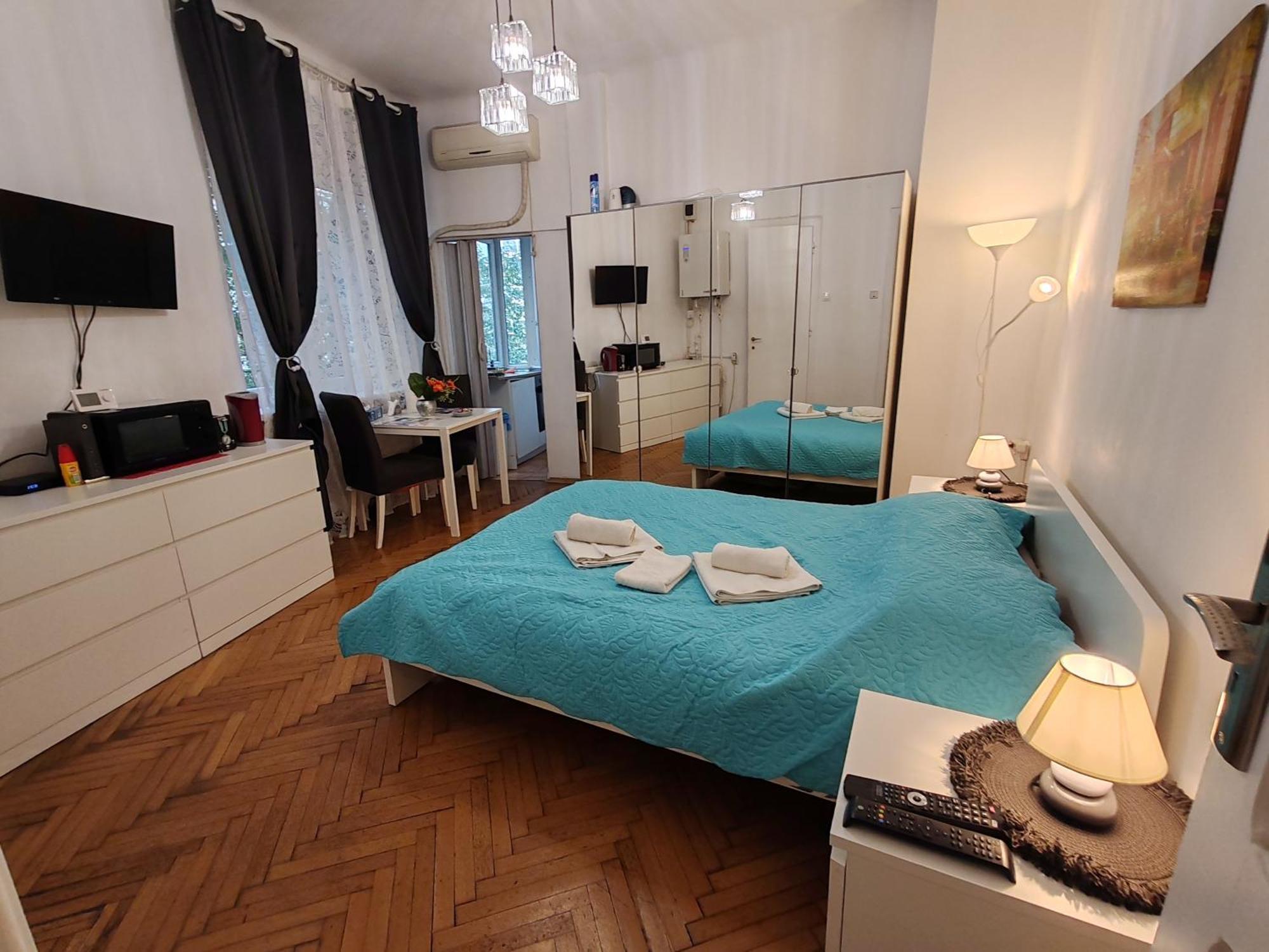 Studio Ultracentral Universitatea Bukarest Kültér fotó