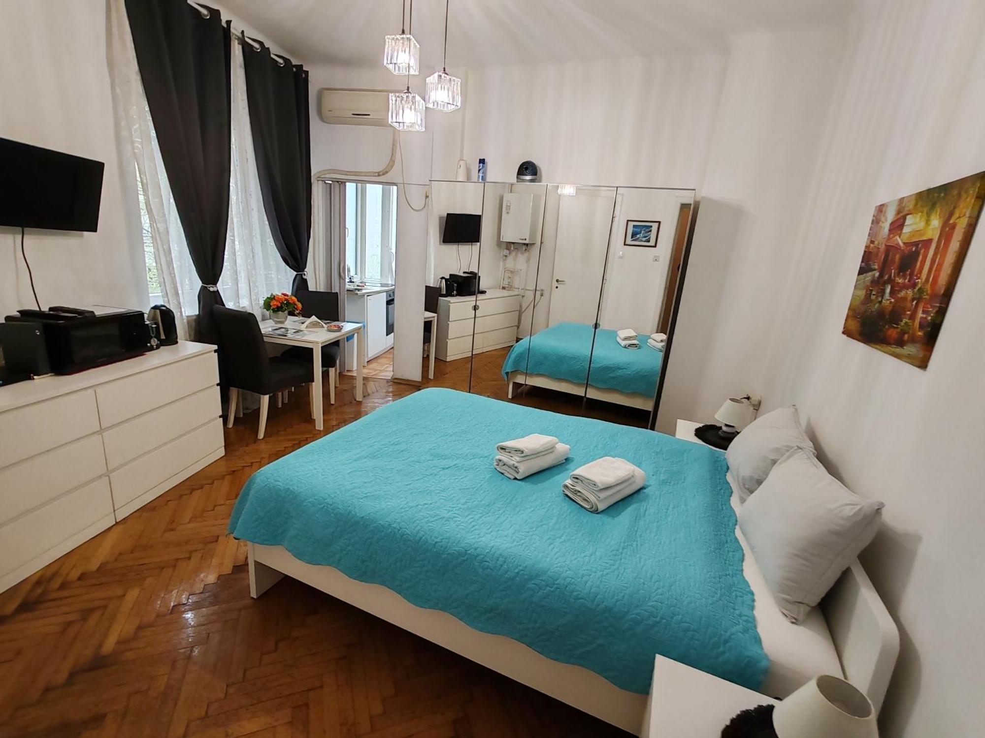 Studio Ultracentral Universitatea Bukarest Kültér fotó